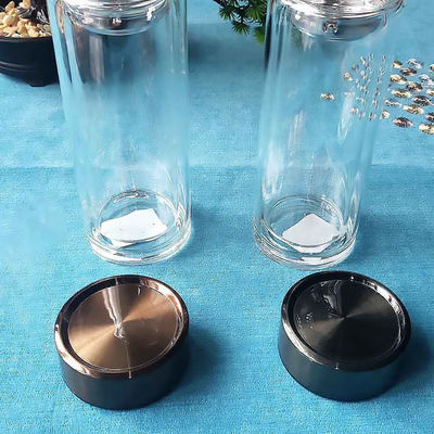 Bouteille en verre écologique avec couvercle