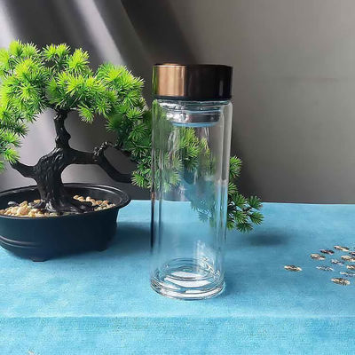 Bouteille en verre écologique avec couvercle