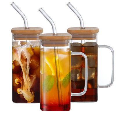 Coupe en verre carré avec couvercle au sommet Vente de tasses de café glacé