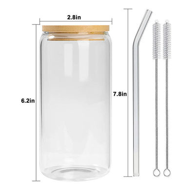 Une tasse en verre de 16 oz avec un couvercle en bambou pour la crème glacée, du thé, du café, du soda, de la bière.