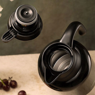 Bouilloire chaude noire compacte et pratique de 1500 ml pour une isolation à long terme