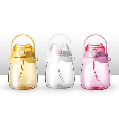 Bouteilles d'eau boissons de type blanc 1300 ml tasse en plastique portable pour les activités de plein air