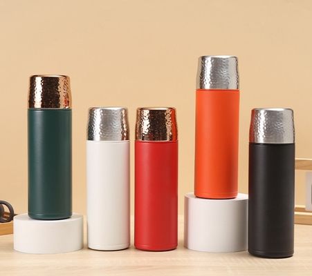 Production Coupe droite 316 en acier inoxydable Coupe à chapeau de ressort Thermos extérieur imperméable