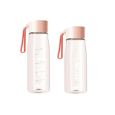 Facile à transporter 500 ml 650 ml bouteille d'eau en plastique Logo personnalisé Coloré avec corde