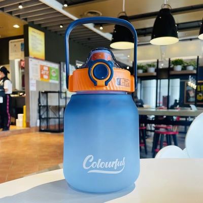 Bouteille de boissons créatives surgelées sur mesure à l'épreuve des fuites de 1100 ml/1300 ml pour les sports de plein air / camping
