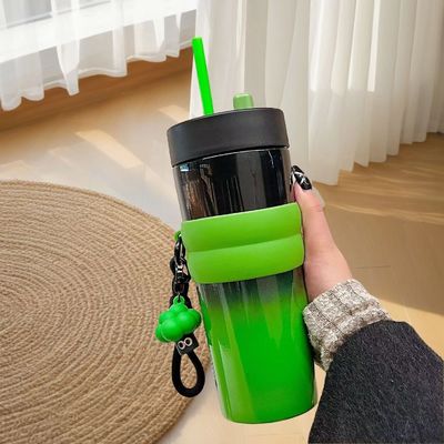 Toutes les personnes compétentes vont adorer cette tasse thermos de grande capacité pour les activités de plein air