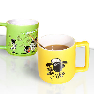 Logo personnalisé Acceptable Sublimation Blanc Latte Café Moderne Luxe tasses en porcelaine pour petit ami