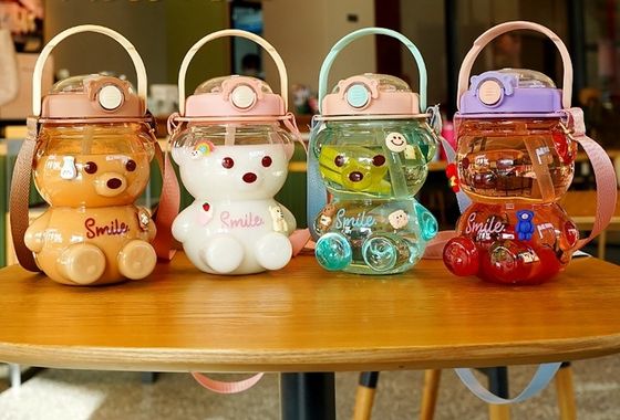 Couleur personnalisée 1L Bouteille d'eau de grande capacité Transparent Bear Drink Cup Avec Paille