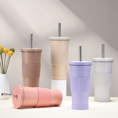 Des gobelets en plastique réutilisables parfaits pour la maison, le restaurant, le bar, l' hôtel et les besoins de mariage.