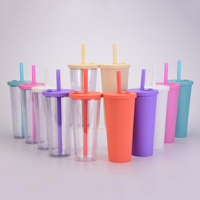Des gobelets en plastique réutilisables parfaits pour la maison, le restaurant, le bar, l' hôtel et les besoins de mariage.