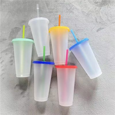 Retour à l'école 16oz/24oz BPA libre tasse de café en plastique bouteille d'eau froide avec couvercle et paille