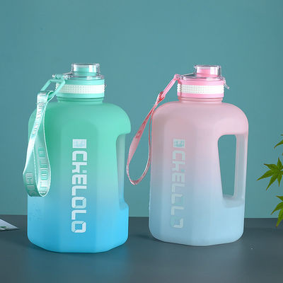 Bouteille d'eau de voyage en plastique revêtement anti-corrosion non équipé 1.6L 2.2L chaudière de gym
