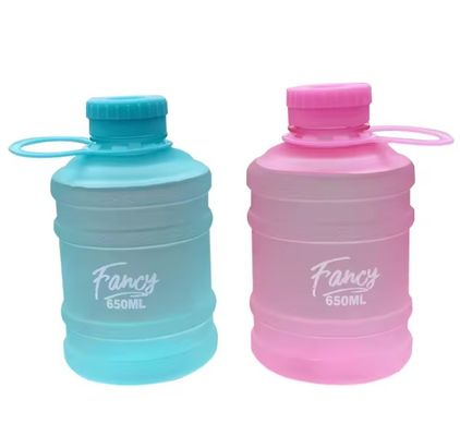 680 ml, tasse à boire directe de grande capacité, parfaite pour les étudiants et les activités de plein air.