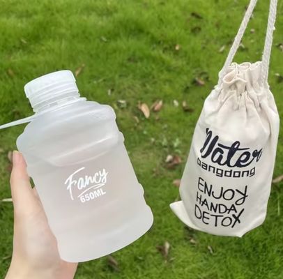 680 ml, tasse à boire directe de grande capacité, parfaite pour les étudiants et les activités de plein air.