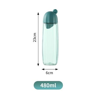 Bouteille d'eau en plastique à poignée télescopique avec filtre à thé pour les besoins d'hydratation des enfants