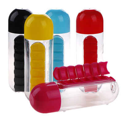 Bouteille d'eau bouillante multifonctionnelle 600ml 2 en 1 bouteille d'eau en plastique quotidienne avec boîtier de pilule pour sept jours