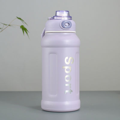 Production bouteille d'eau en acier inoxydable pour les modes de vie actifs et les activités de plein air