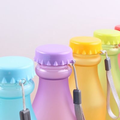 Bouteille de boisson scellée 550ml réutilisable Gym Bpa Free Sport Bouteilles d'eau en plastique avec corde