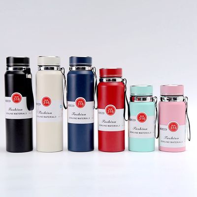 Bouteille d'eau isolée sous vide de 800 ml Logo personnalisé 316 en acier inoxydable Parfait pour les voyages