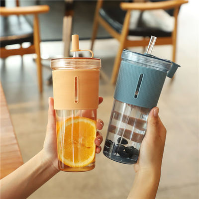BPA gratuit réutilisable tasse de bureau 700ml Tumblers en plastique avec couvercle et paille Logo personnalisé