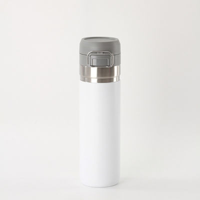 Bouteille d'eau isolée sous vide en acier inoxydable de 700 ml pour boissons chaudes et froides