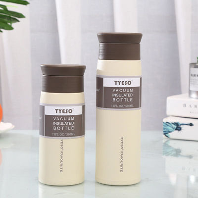 Un tampon isolé sous vide en acier inoxydable de 500 ml, écologique et disponible en stock