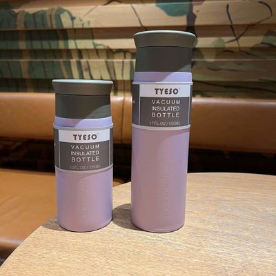 Un tampon isolé sous vide en acier inoxydable de 500 ml, écologique et disponible en stock