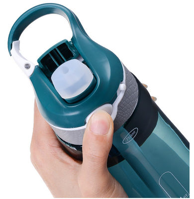 Bouteille d'eau de 750 ml pour voyages sportifs en plein air avec marqueur d'heure et silicone alimentaire Tritan