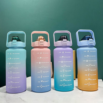 Bouteille de boisson de Tritan de 2000 ml avec couvercle Bouteille d'eau de fitness réutilisable pour logo personnalisé