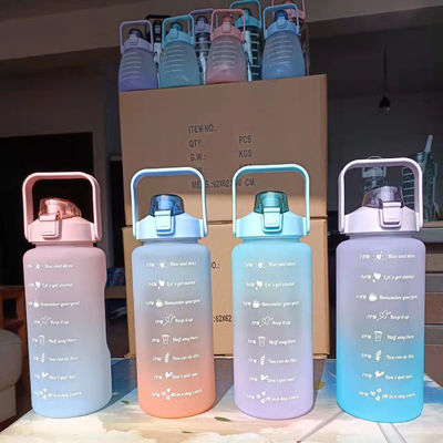 Bouteille de boisson de Tritan de 2000 ml avec couvercle Bouteille d'eau de fitness réutilisable pour logo personnalisé