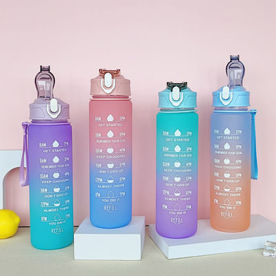Bouteille d'eau Tritan avec marqueur de temps 900Ml Bpa Gradient libre couleur pour les sports de plein air