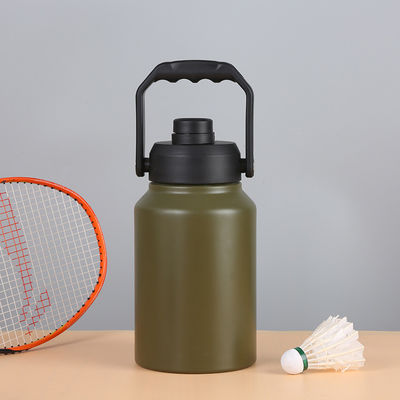 Bouteille d'eau isolée en acier inoxydable de 2 litres Gardez vos boissons chaudes et froides pendant 24 heures