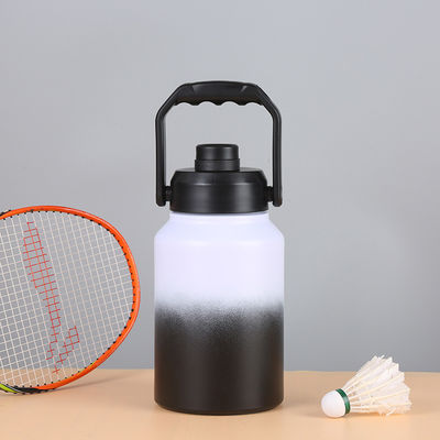 Bouteille d'eau isolée en acier inoxydable de 2 litres Gardez vos boissons chaudes et froides pendant 24 heures