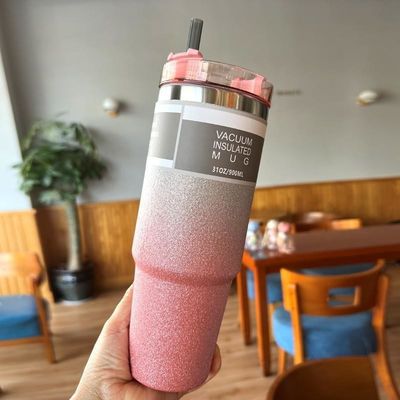 Couleur personnalisée 20 oz / 30 oz étui d'eau isolée en acier inoxydable avec paille pour le fitness