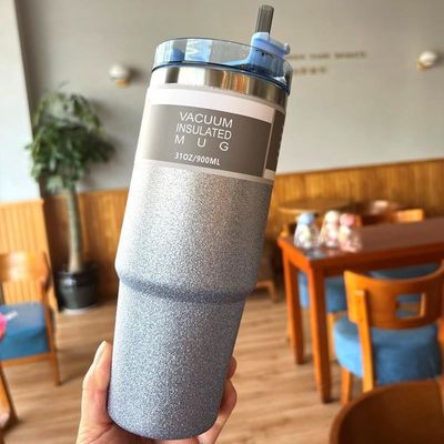 Couleur personnalisée 20 oz / 30 oz étui d'eau isolée en acier inoxydable avec paille pour le fitness