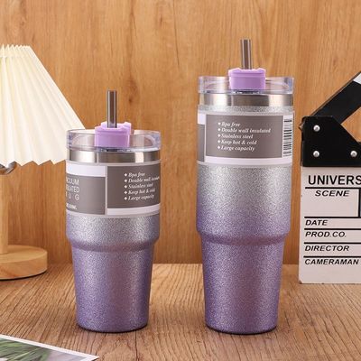 Coupe d'eau isolée en acier inoxydable de 30 oz avec paille pour les voyages et les modes de vie actifs
