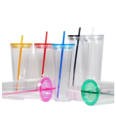 710 ml bouteille d'eau claire 24 oz Tumblers en plastique avec couvercle et paille pour l' occasion de la fête