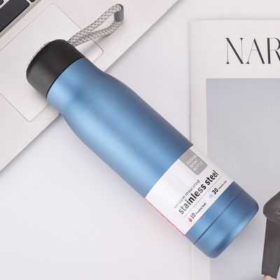 Meilleure vente bouteille d'eau de sport de 16 oz avec double isolation murale et design durable