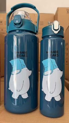Restez motivé et hydraté avec ces bouteilles d'eau en plastique