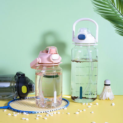 Restez hydraté en déplacement Bouteilles d'eau en plastique sportives personnalisées pour les voyages en plein air