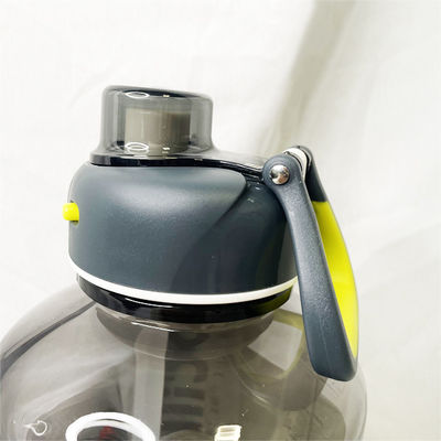 1Bouteille d'eau en plastique personnalisée de style américain pour le remplissage de voitures de sport et de gym.