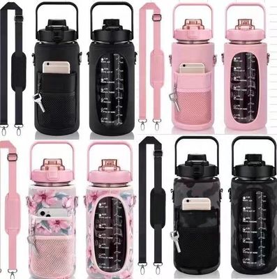 Bouteille d'eau de demi-gallon avec poche téléphonique et sangle personnalisée
