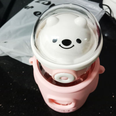 École stockée étanche Tritan Bouteille d'eau potable avec couvercle de paille réutilisable Voyage Sports Camping Enfants tasse d'eau en plastique