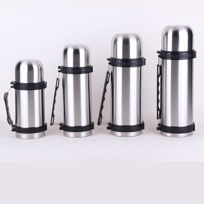 Améliorez votre équipement de plein air avec notre bouteille d'eau en acier inoxydable à vide personnalisée 1.2L / 1.8L