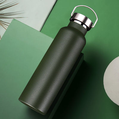 500 ml/600 ml/750 ml Bouteille d'eau en acier inoxydable personnalisée pour bouteille de sport isolée