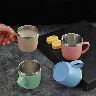 Une tasse en acier inoxydable de 220 ml à double repassage
