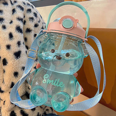 Bouteille à boire à l' ours transparente de couleur personnalisée 1L Bouteille d' eau en plastique avec paille