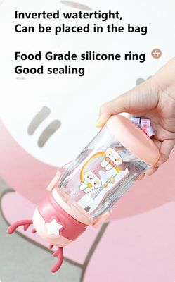 Cute design 600ml dessin animé enfants tasses bouteille d'eau potable en plastique avec paille
