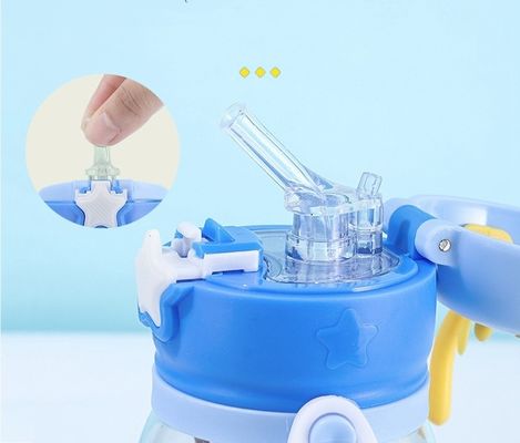 600 ml Capacité Logo personnalisé Transparent Cuve en paille en plastique de qualité alimentaire pour enfants