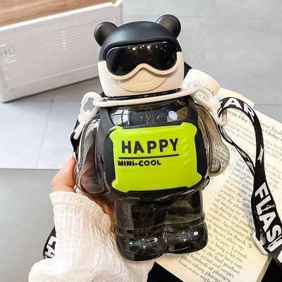 Bouteille d'eau de grande capacité avec une corde et des ours mignons